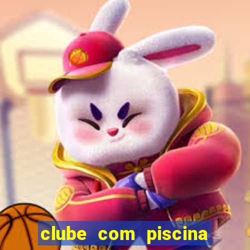 clube com piscina em taubat茅